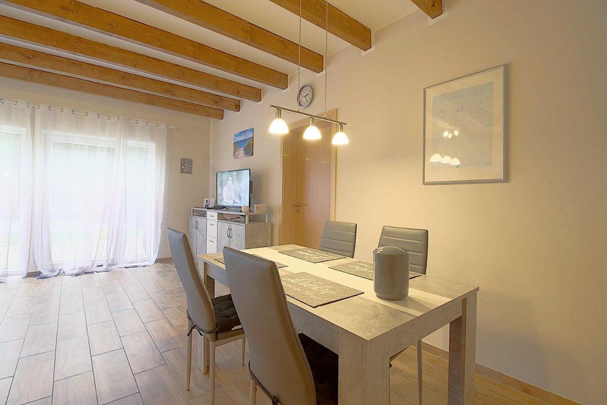 Ferienhaus Lanah Wurster Nordseekuste Экстерьер фото